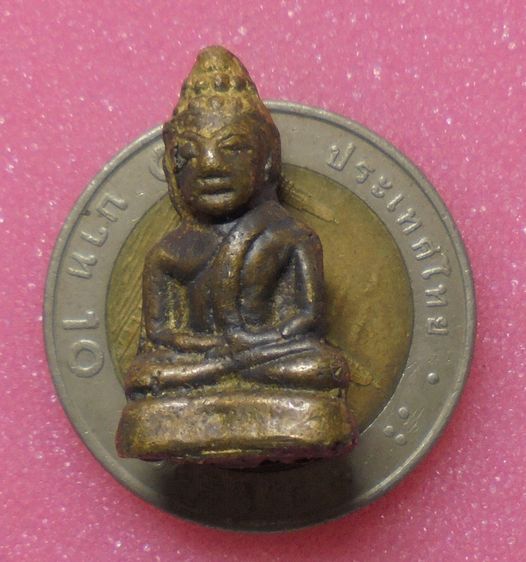 พระหล่อ ไม่ทราบที่ รูปที่ 3