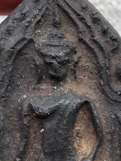 พระขุนแผนวัดบ้านกร่าง เนื้อดินดำ  รูปที่ 3