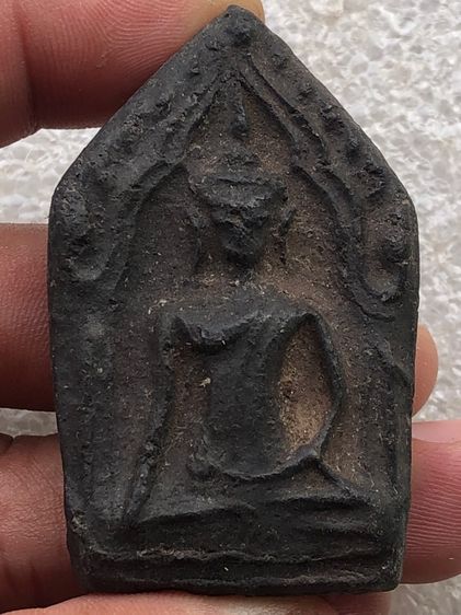 พระขุนแผนวัดบ้านกร่าง เนื้อดินดำ  รูปที่ 2