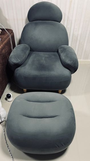 โซฟามีที่วางขา