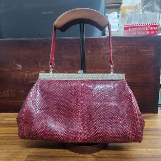 กระเป๋าหนังงู วินเทจ สวยมากๆค่ะ