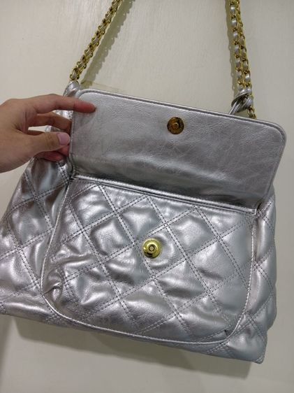 กระเป๋าสะพาย 8angles สีเงิน มือสอง สภาพดี รูปที่ 4