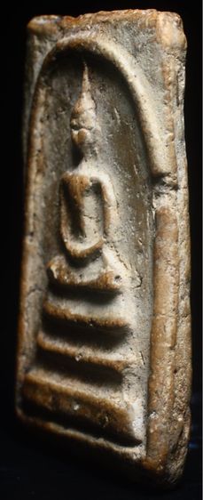 พระสมเด็จ พิมพ์ใหญ่เนื้อแห้งๆ สภาพเด่าตามรูป เปิด2500ครับ รูปที่ 4