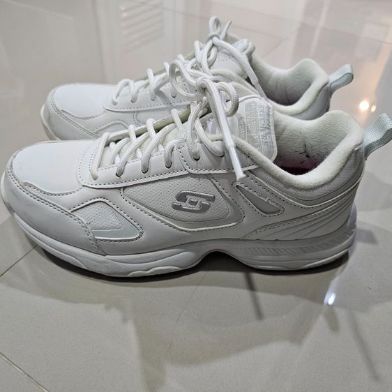 Skechers UK 5.5 | EU 38 2/3 | US 7 ขาว รองเท้าผ้าใบ Skecher มือสอง ใหม่มาก ใส่ครั้งเดียว