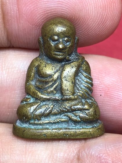 รูปหล่อหลวงพ่อเงิน รูปที่ 3