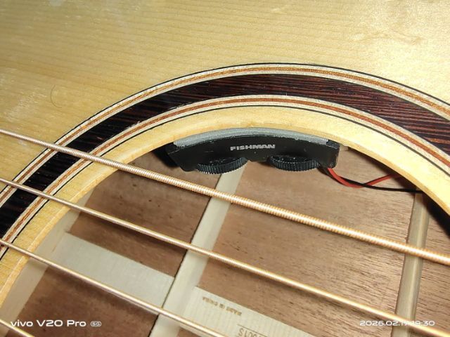 กีต้าร์โปร่งไฟฟ้า All solid รูปที่ 8