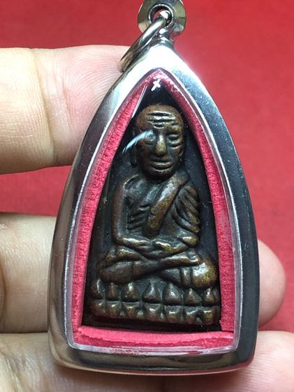 หลวงปู่ทวดหลังเตารีด05