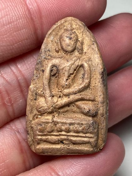 พระปางมารวิชัยเนื้อผง