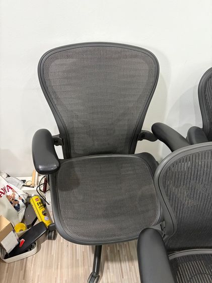 เก้าอี้ Herman miller Aeron รูปที่ 3