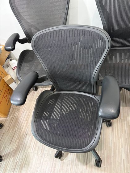 เก้าอี้ Herman miller Aeron รูปที่ 5