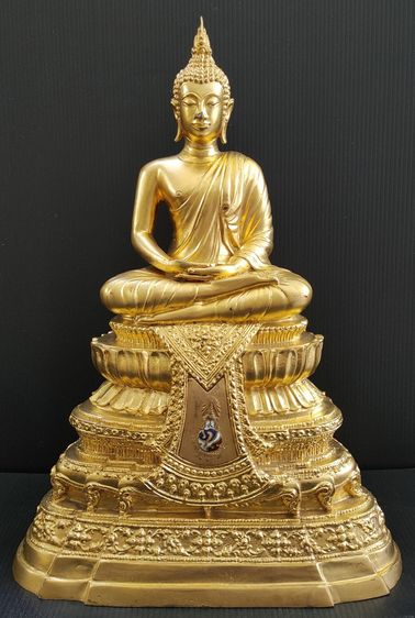 พระพุทธนวมมหาราชายุจฉับปริวัฒนมงคล ภปร  (1)