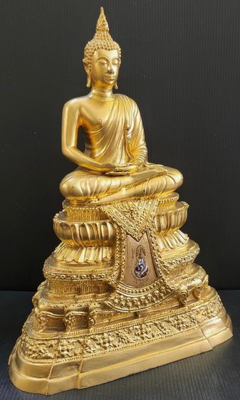 พระพุทธนวมมหาราชายุจฉับปริวัฒนมงคล ภปร  (1) รูปที่ 2