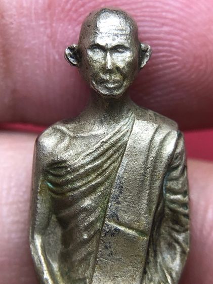 รูปหล่อหลวงพ่อเดิม รูปที่ 8