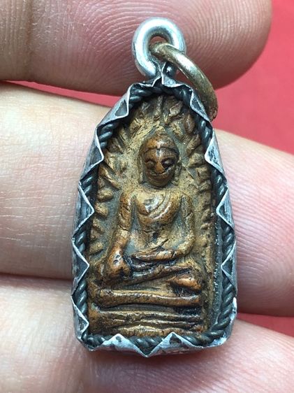 พระรอดจับขอบเดิม