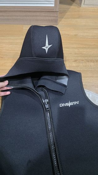 เวทสูทแขนกุด มีฮู้ด หนา 3 มม. ไซส์ M รูปที่ 4