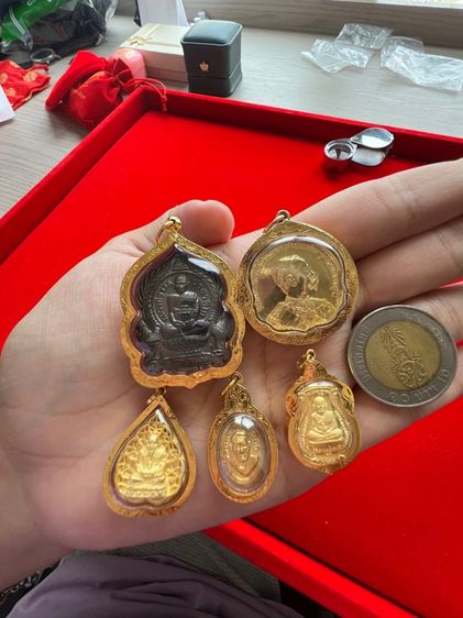 เลี่ยมทองแท้ 