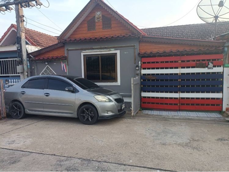 สร้างเสร็จก่อน 2010 มีบางส่วน บ้านมือสอง ลาดหลุมแก้ว ปทุมธานี