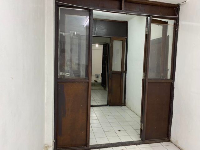 ใช่ ขายหรือให้เช่าตึกแถว 6 ชั้น เสนานิคม1 ซอย 5 รูปที่ 2