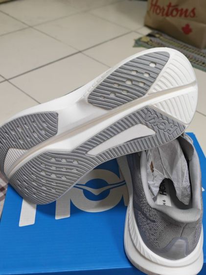 ขายรองเท้าวิ่ง​HOKA​ Mach6 มือหนึ่งของใหม่​ 2000บาท​ ของแท้จากร้านavarin เบอร์​8.5​ 42 ติดต่อคุณโอ๊ตโทร0880029726​ I'd 0982548693​ รูปที่ 5