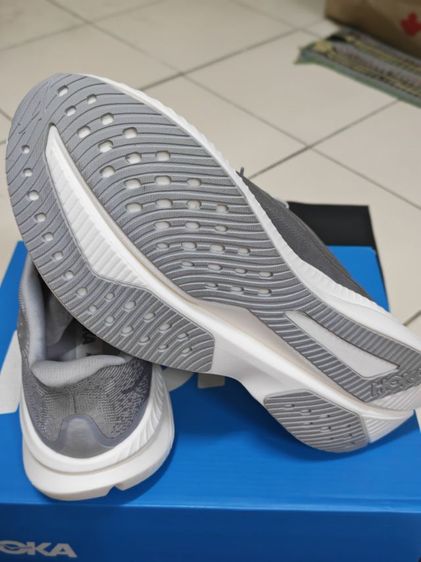 ขายรองเท้าวิ่ง​HOKA​ Mach6 มือหนึ่งของใหม่​ 2000บาท​ ของแท้จากร้านavarin เบอร์​8.5​ 42 ติดต่อคุณโอ๊ตโทร0880029726​ I'd 0982548693​ รูปที่ 6