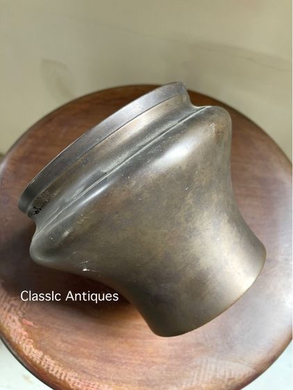 กระโถน ทองเหลืองโบราณเก่าสะสม รูปที่ 6