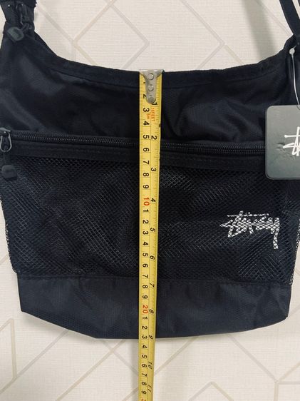 กระเป๋าสะพายข้าง STUSSY แท้ 💯 ขนาด กว้าง 10.5 สูง 9 นิ้ว ของใหม่ป้ายห้อย ทรงสวย ดีเทลสวย ขนาดกำลังสวย หายากน่าสะสม รูปที่ 2