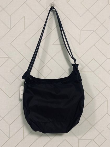 กระเป๋าสะพายข้าง STUSSY แท้ 💯 ขนาด กว้าง 10.5 สูง 9 นิ้ว ของใหม่ป้ายห้อย ทรงสวย ดีเทลสวย ขนาดกำลังสวย หายากน่าสะสม รูปที่ 7