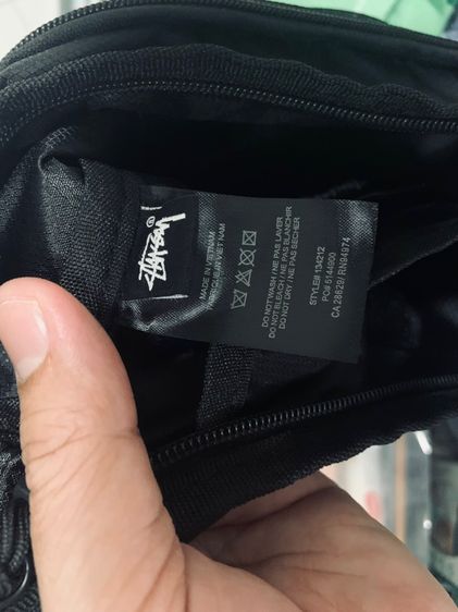 กระเป๋าสะพายข้าง STUSSY แท้ 💯 ขนาด กว้าง 10.5 สูง 9 นิ้ว ของใหม่ป้ายห้อย ทรงสวย ดีเทลสวย ขนาดกำลังสวย หายากน่าสะสม รูปที่ 10