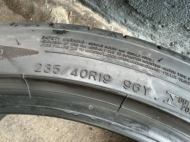 ยาง Dunlop 235 40 19 ปี22 คู่ 1700 บาท ไม่ปะ รูปที่ 6