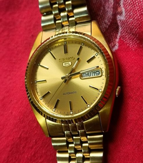 Vintage Seiko presiden auto day-date gold 7s26 ขอหยักตัวนิยม เดิม เดิมทองทั้งเรือนและสาย ใสกิ๊กเครื่องสวย เดินปรกติ สะสมใช้งานได้อีกนานครับ รูปที่ 4