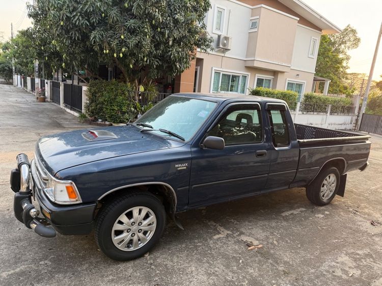 Toyota Hilux Mighty-X 1991 2.4 Sgl Luxury Pickup ดีเซล ไม่ติดแก๊ส เกียร์ธรรมดา น้ำเงิน รูปที่ 2