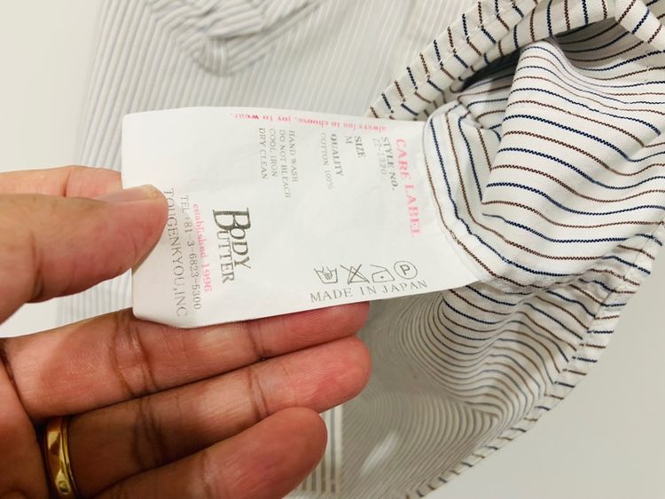 เสื้อ Boy Butter made in USA แท้ 💯size M วัดจริง อก 20.5 ยาว 28 สภาพใหม่มาก ดีเทลสวย กระเป๋าเยอะ เนื้อผ้าดี รายละเอียดดีหายากน่าสะสมครับ รูปที่ 6
