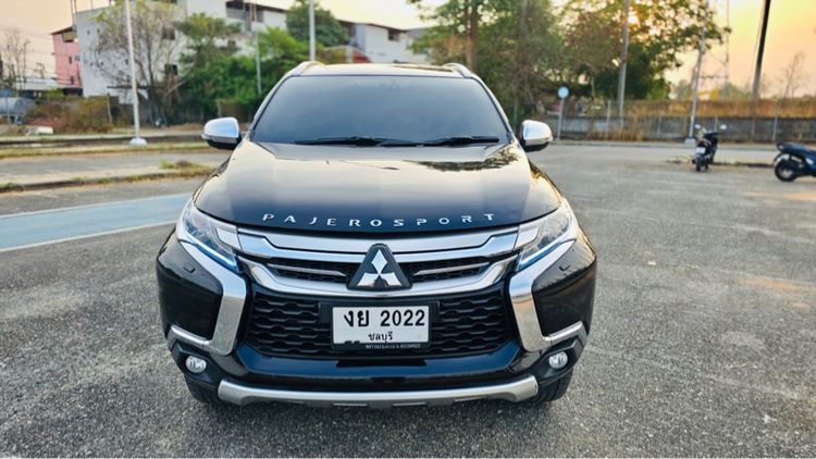 รถ Mitsubishi Pajero Sport 2.4 GT สี ดำ