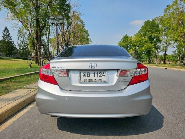 Honda Civic 2012 1.8 E i-VTEC Sedan เบนซิน ไม่ติดแก๊ส เกียร์อัตโนมัติ บรอนซ์เงิน รูปที่ 4