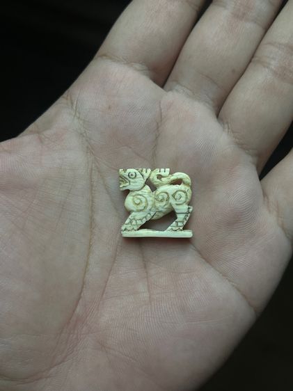 สิงห์สามขวัญ ขาหลังมีตำหนิ (มีสินค้าหลายรายการกดเข้ามาดูในโปรไฟล์ได้เลยครับ)