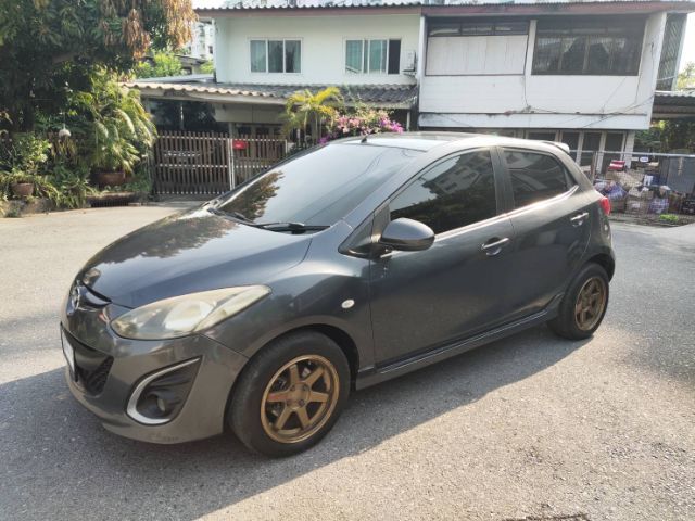 Mazda Mazda 2 2012 1.5 Groove Sedan เบนซิน ไม่ติดแก๊ส เกียร์อัตโนมัติ ดำ รูปที่ 4