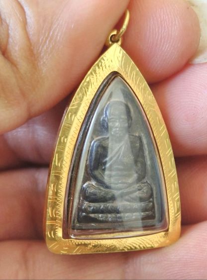 (จอง) หลวงปู่ทวดเลี่ยมทองคำแท้ 75-80