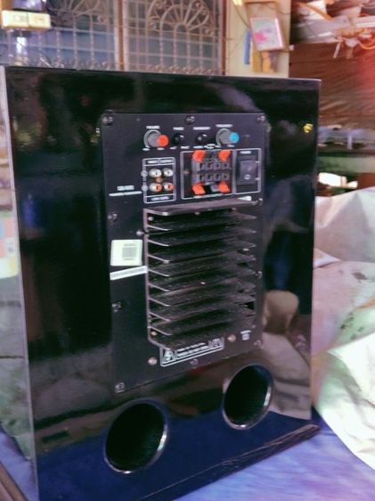 ตู้ลำโพง Sherman สำหรับใช้ในห้อง Karaoka ทั่วไป, ลำโพง 12 นิ้ว เลิกใช้แล้วขายเฉพาะซับวูฟเฟอร์ วอล์ลุ่ม ลดเสียง เเละ เริ่งเสียงได้ มีแอมม์ขยายในตัวดังมาก.  รูปที่ 3