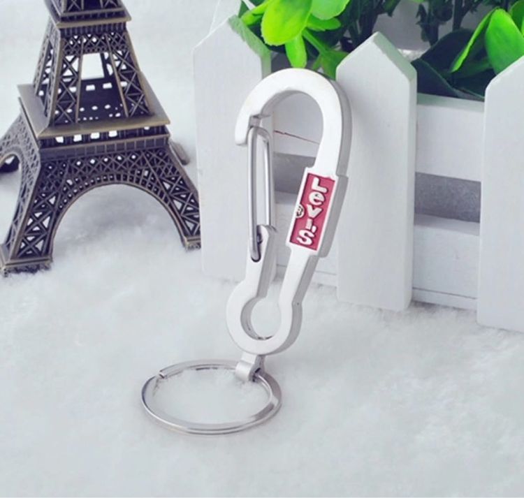 พวงกุญแจ ลีวายส์ ขนาดใหญ่ รูปที่ 3