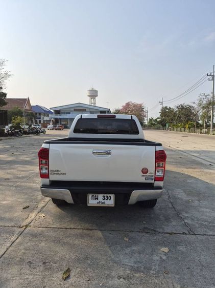 Isuzu D-MAX 2015 2.5 Hi-Lander Z Prestige Ddi VGS Turbo Pickup ดีเซล ไม่ติดแก๊ส เกียร์ธรรมดา ขาว รูปที่ 2