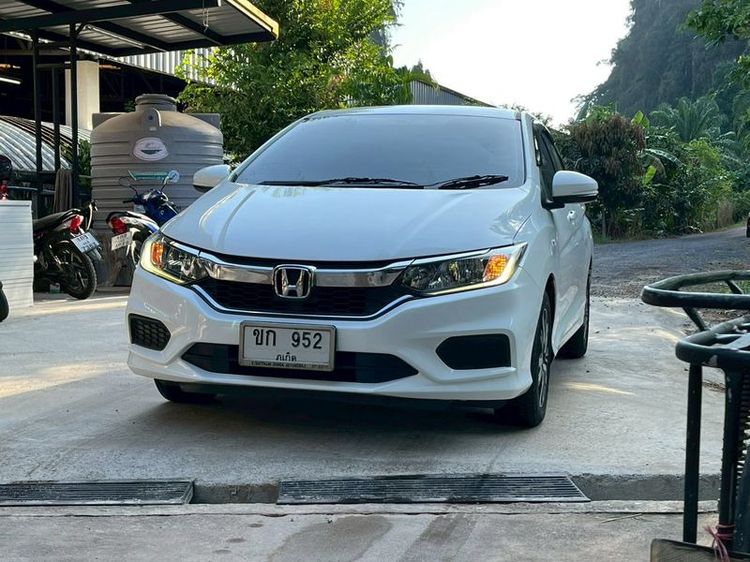 Honda City 2017 1.5 V Sedan เบนซิน ไม่ติดแก๊ส เกียร์อัตโนมัติ ขาว รูปที่ 3