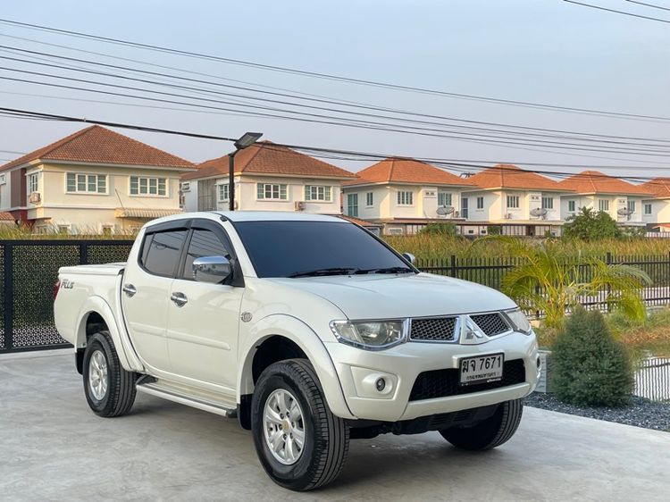 Mitsubishi Triton 2012 2.5 VG Turbo Pickup ดีเซล ไม่ติดแก๊ส เกียร์ธรรมดา ขาว รูปที่ 3