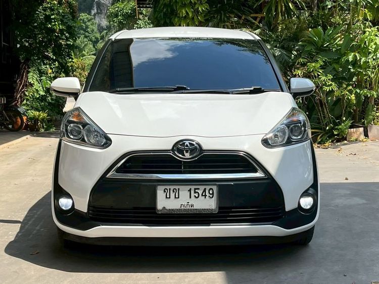 Toyota Sienta 2018 1.5 G Utility-car เบนซิน ไม่ติดแก๊ส เกียร์อัตโนมัติ ขาว รูปที่ 2