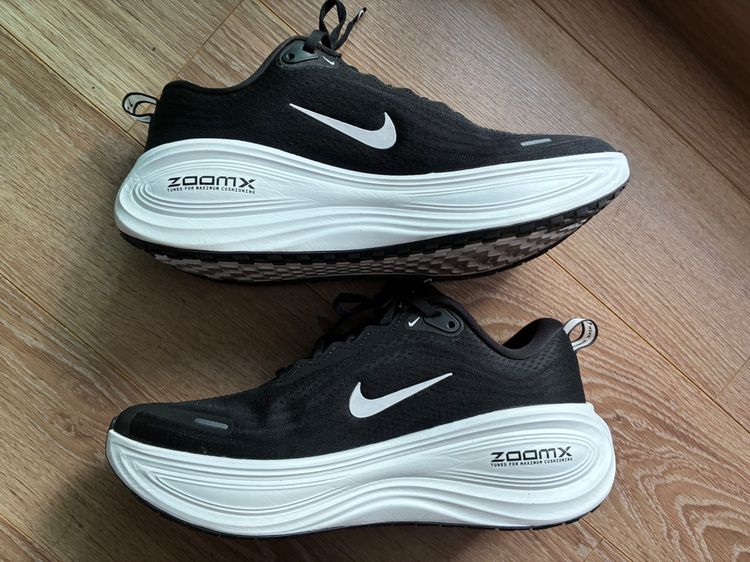 รองเท้า Nike Vomero Plus รูปที่ 3