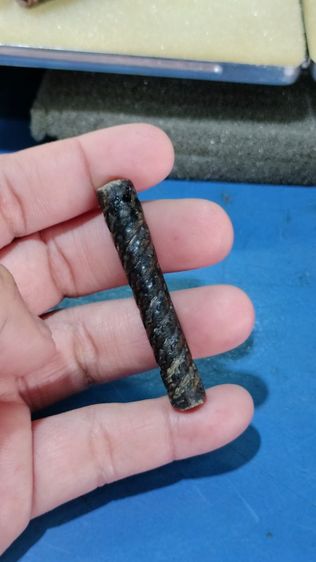 ตะกรุดเก่าๆสองนิ้วแกนทองแดง รูปที่ 7