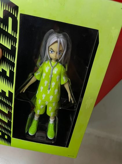 ตุ๊กตาและบ้านตุ๊กตา ฟิกเกอร์ไวนิลรุ่นลิมิเต็ดเอดิชัน Billie Eilish x Takashi Murakami
