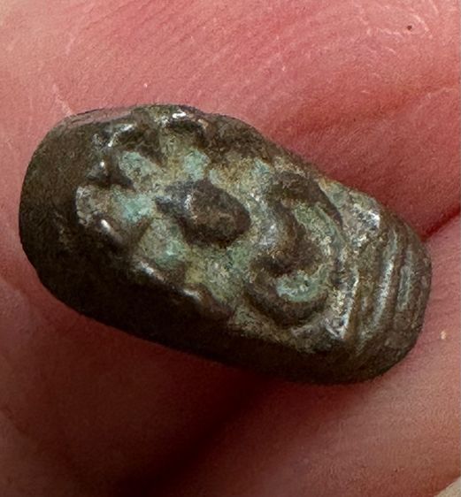 พระปรกใบมะขาม เนื้อสัมฤทธิ์เงิน หลังจาร เก่า  รูปที่ 7