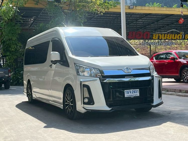 Toyota Commuter 2023 2.8 Van ดีเซล ไม่ติดแก๊ส เกียร์อัตโนมัติ ขาว รูปที่ 3