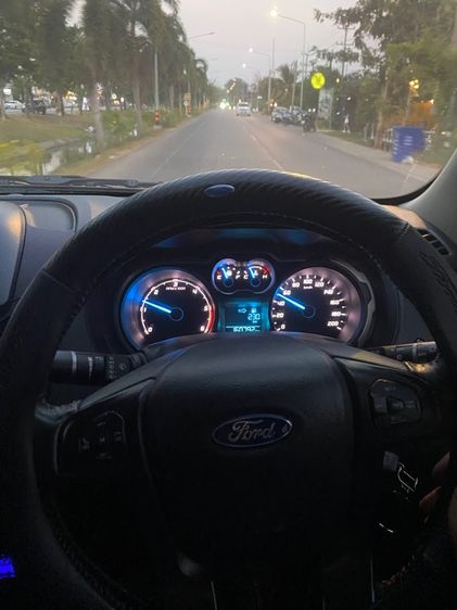 Ford Ranger 2015 2.2 Hi-Rider Wildtrak Pickup ดีเซล เกียร์ธรรมดา ส้ม รูปที่ 4