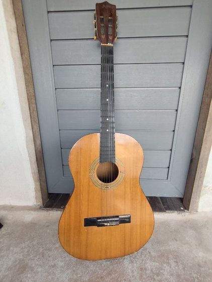 กีต้าร์มือสอง